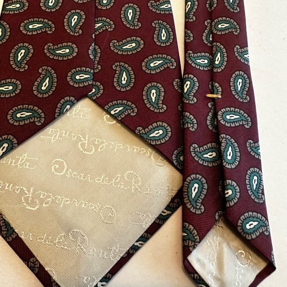 Oscar De La Renta Two Vintage Ties - Picture 7 of 10
